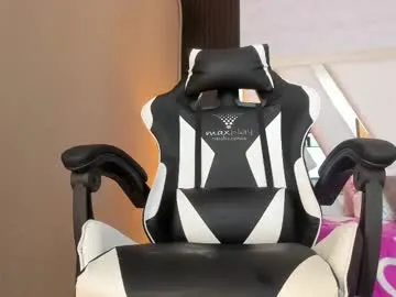 V-Hot-Sweti – webcam model profile photo Image 5