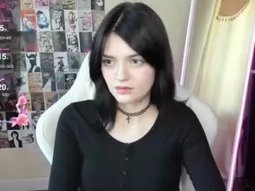 emmadarkk – webcam model profile photo