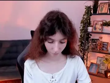 ur_shy_bambi – webcam model profile photo Image 4