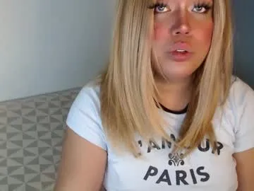 Megu_Melon – webcam model profile photo Image 2