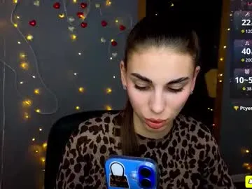 Playboy-909 – webcam model profile photo Image 19