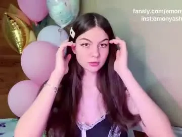 petites_perles – webcam model profile photo Image 16