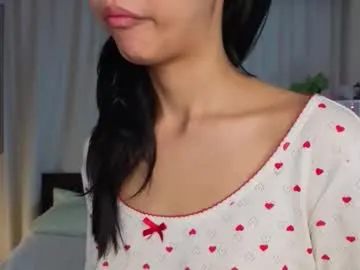 guns_n_buns chat room preview Image 12