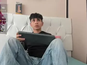 stargroup – webcam model profile photo Image 17