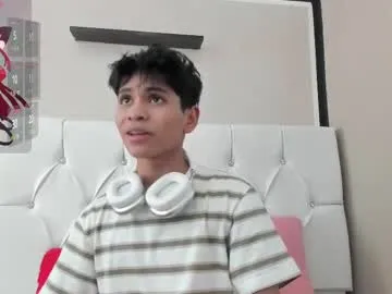 stargroup – webcam model profile photo Image 18