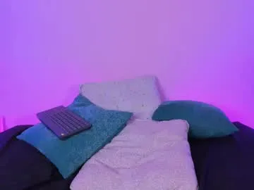 _Alicee_1 – webcam model profile photo Image 3