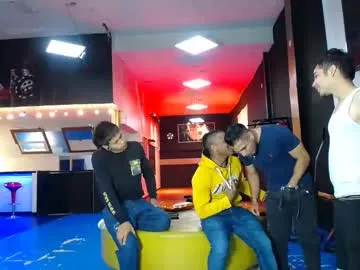 extrangers Image 3