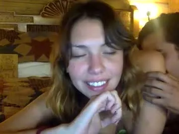 IORio2 – webcam model profile photo Image 4