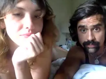 IORio2 – webcam model profile photo Image 9