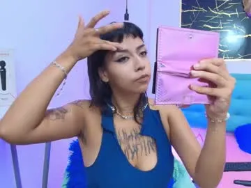 thisgirl__ chat room preview Image 18