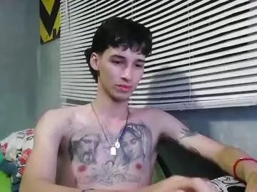 MaximoBenetti – webcam model profile photo Image 14