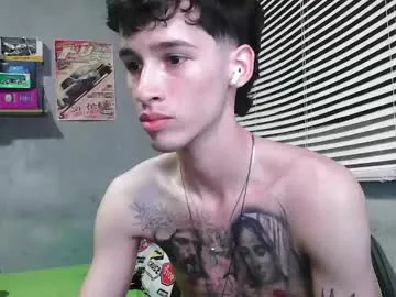 MaximoBenetti – webcam model profile photo Image 3