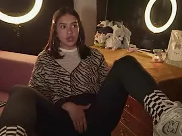 bisexualmilf – webcam model profile photo Image 8