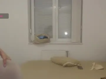 sunny_maria – webcam model profile photo Image 6