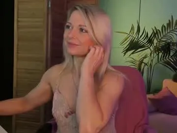 lissa_meooow chat room preview Image 17