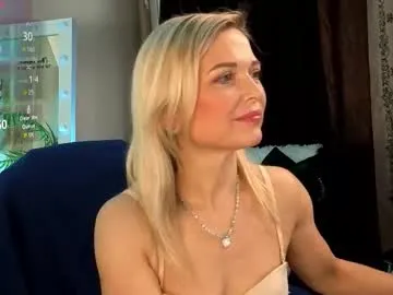 lissa_meooow chat room preview Image 6