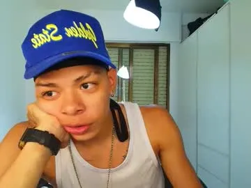 DomManlyGuy – webcam model profile photo Image 11