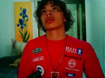 DomManlyGuy – webcam model profile photo Image 8