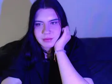 burnletitallburn – webcam model profile photo Image 6