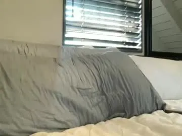 IORio2 – webcam model profile photo Image 6