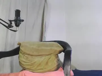 AmeliyaCarey – webcam model profile photo Image 12