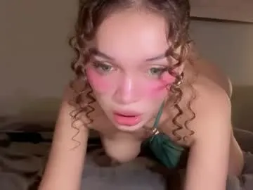 Amalia_West – webcam model profile photo Image 14