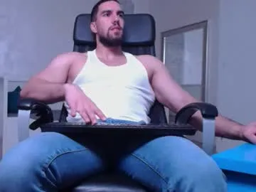 DomManlyGuy – webcam model profile photo Image 18