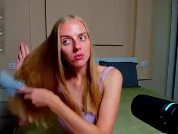 bisexualmilf – webcam model profile photo Image 7