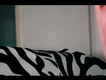 _medal_of_horny_ chat room preview Image 2