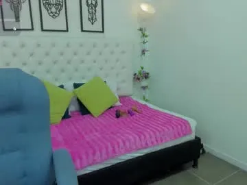 EmilySimon – webcam model profile photo Image 18