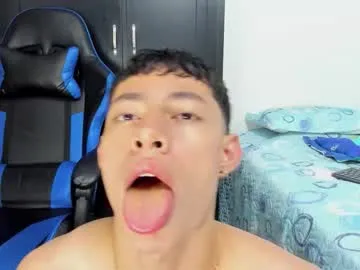 zoehangel – webcam model profile photo Image 8