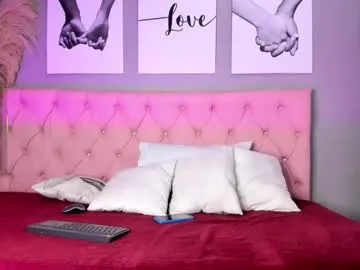 Charlotte_18 – webcam model profile photo Image 2