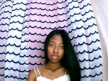 roouse – webcam model profile photo Image 16