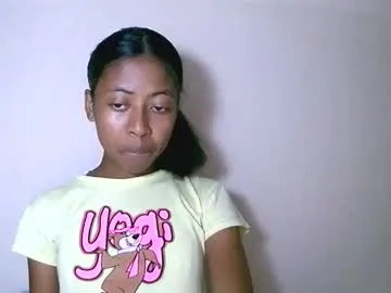 roouse – webcam model profile photo Image 18