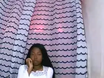 roouse – webcam model profile photo Image 6