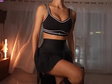 CarolPrince – webcam model profile photo Image 18