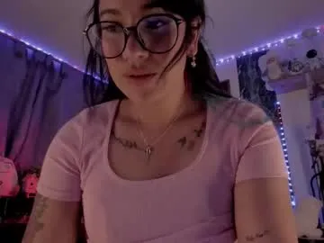 TwinksNextDoor – webcam model profile photo Image 18