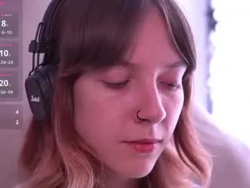 miss_spider chat room preview Image 6