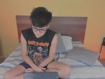 alexandjohntv – webcam model profile photo Image 10