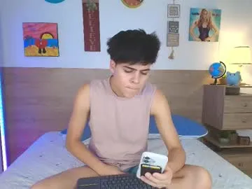 alexandjohntv – webcam model profile photo Image 18