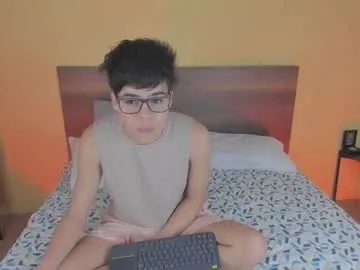 alexandjohntv – webcam model profile photo Image 6