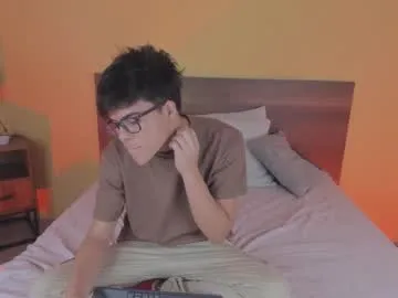 alexandjohntv – webcam model profile photo Image 8