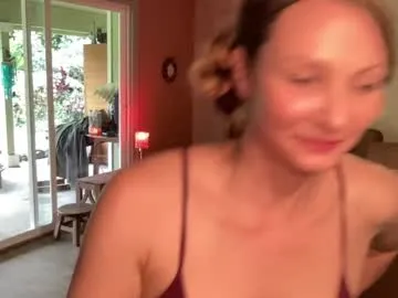 irohani_usagi – webcam model profile photo Image 12