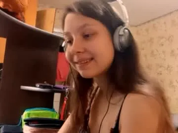 PumaShyXD chat room preview Image 7