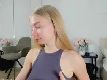 PumaShyXD chat room preview Image 11