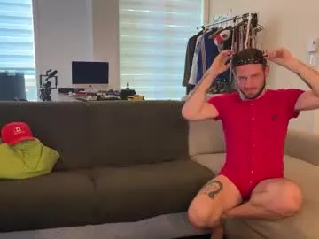 TwinksNextDoor – webcam model profile photo Image 8