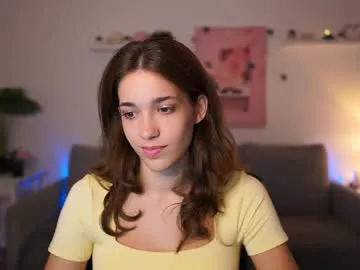 roouse – webcam model profile photo Image 10