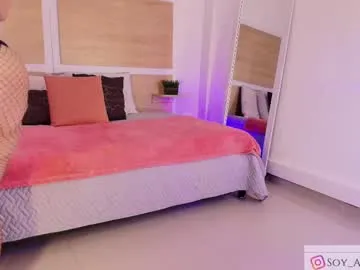 TwinksNextDoor – webcam model profile photo Image 12