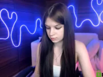 kylie_angel3 Image 15