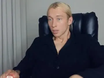 Alirawrz – webcam model profile photo Image 13